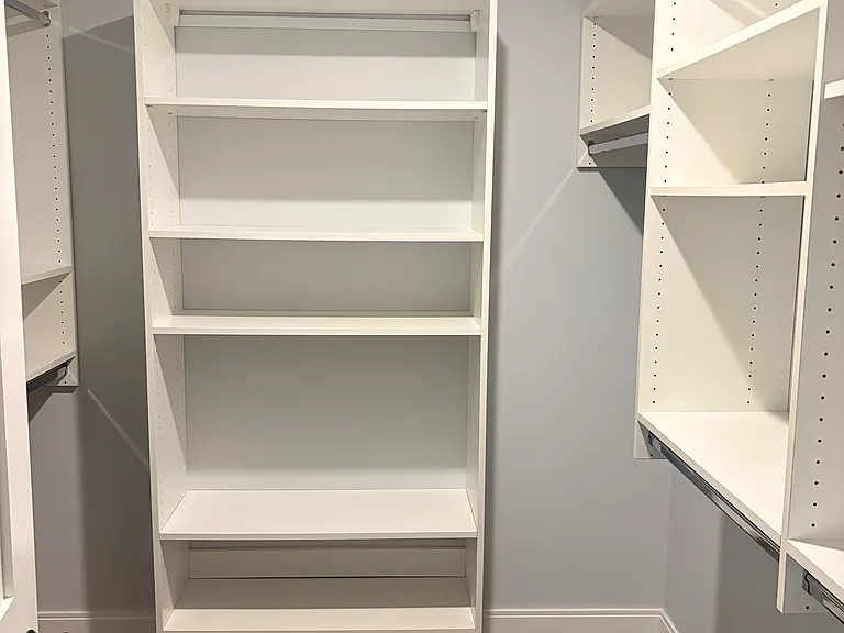 walkin closet