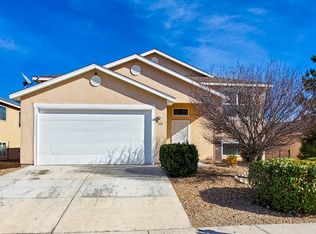 240 Black Hat Ave SW, Los Lunas, NM 87031