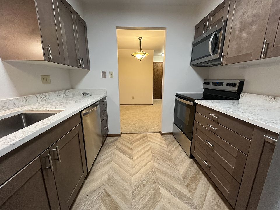 1st image of 617 Michigan Ave #10