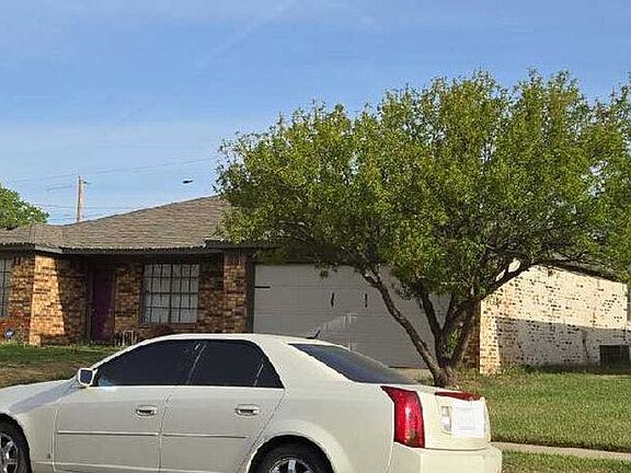 3rd image of 1124 Trinchera Dr