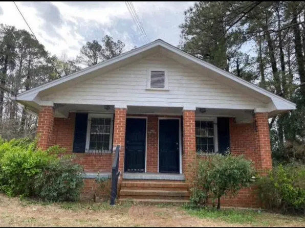 221 Scott Ave #A, Fayetteville, NC 28301