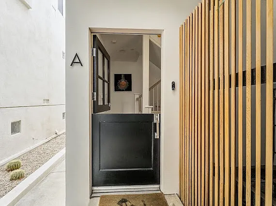 445 Marine Ave — Photo 28