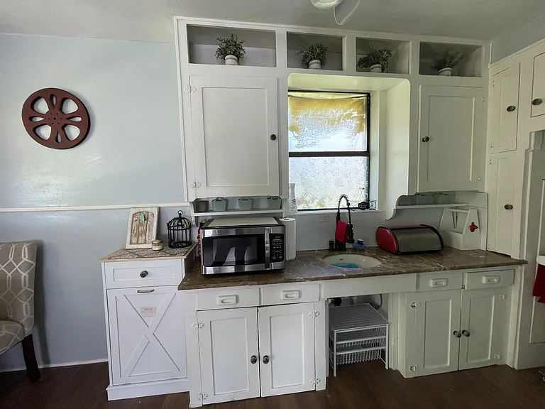 115 E Hill St #1 — Photo 4