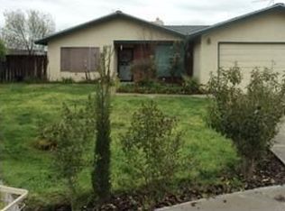 1282 Van Ct, Hanford, CA