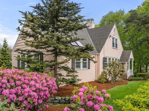 127 Somerset St, Belmont, MA 02478