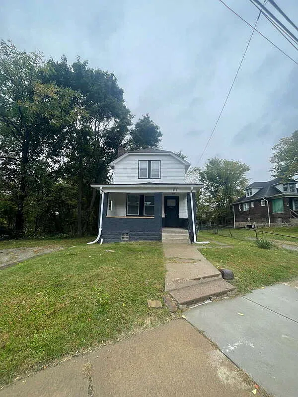 2 bed, 1.0 bath, $1,475 — Photo 1