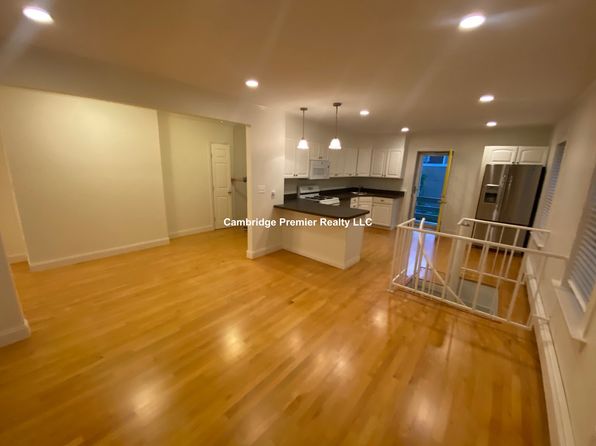79 Kirkland St #2