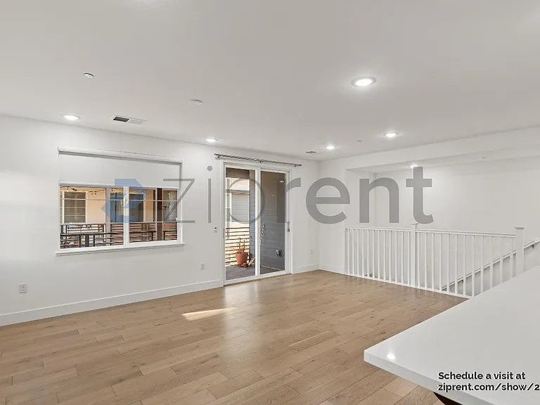 376 Line St — Photo 4