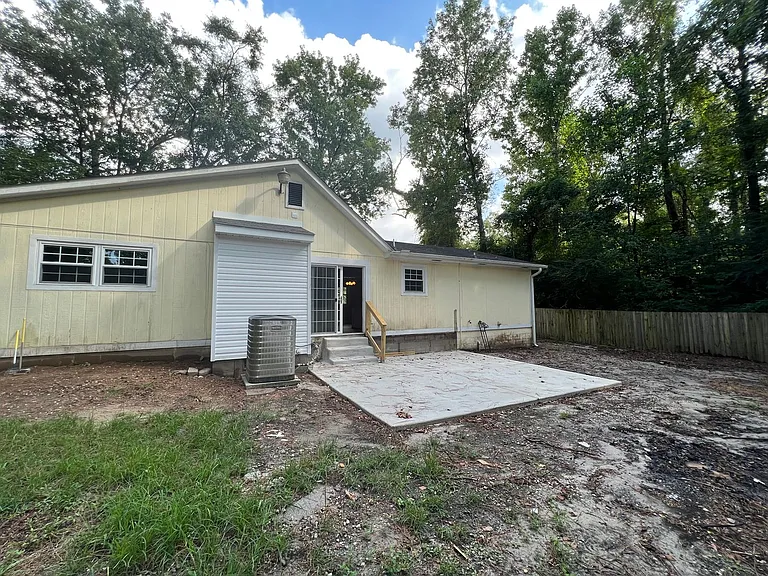 1008 Stillwood Ct — Photo 14