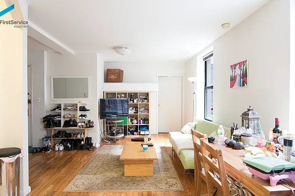 Rented by FirstService Realty (legacy) | media 21