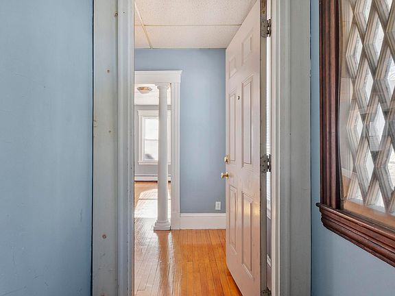 4th image of 104-106 School St #1