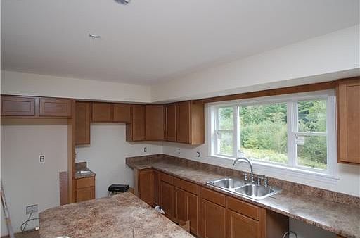 2nd image of 10 Charter Way