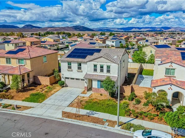 574 Feeder St, Hemet, CA 92543