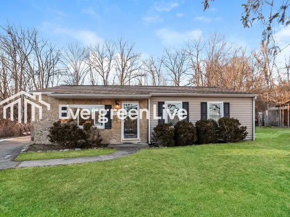 9502 Crestbrook Dr, Cincinnati, OH 45231