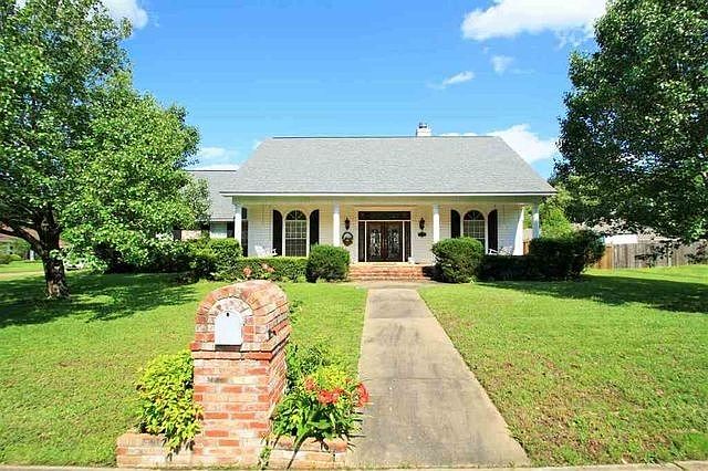 For Sale: 24 Lamplighter Rd, Pearl, MS 39208