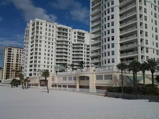 2 bed, 1460 sqft, $7,000 — Photo 3