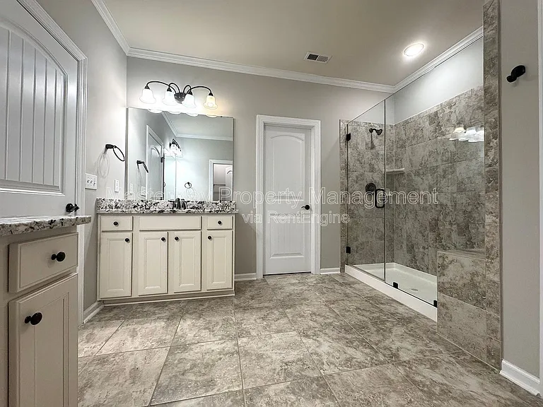 1904 Blue Jay Point — Photo 18