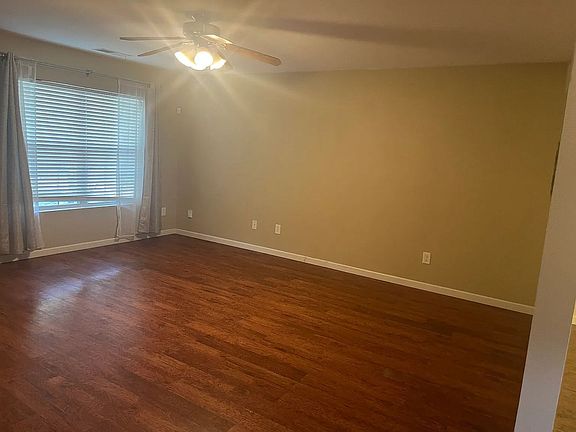 5th image of 2324 Kirkgate Ln