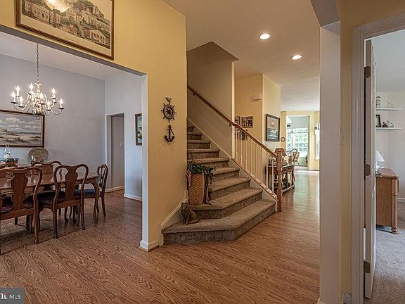 3rd image of 30226 Parris Island Ct