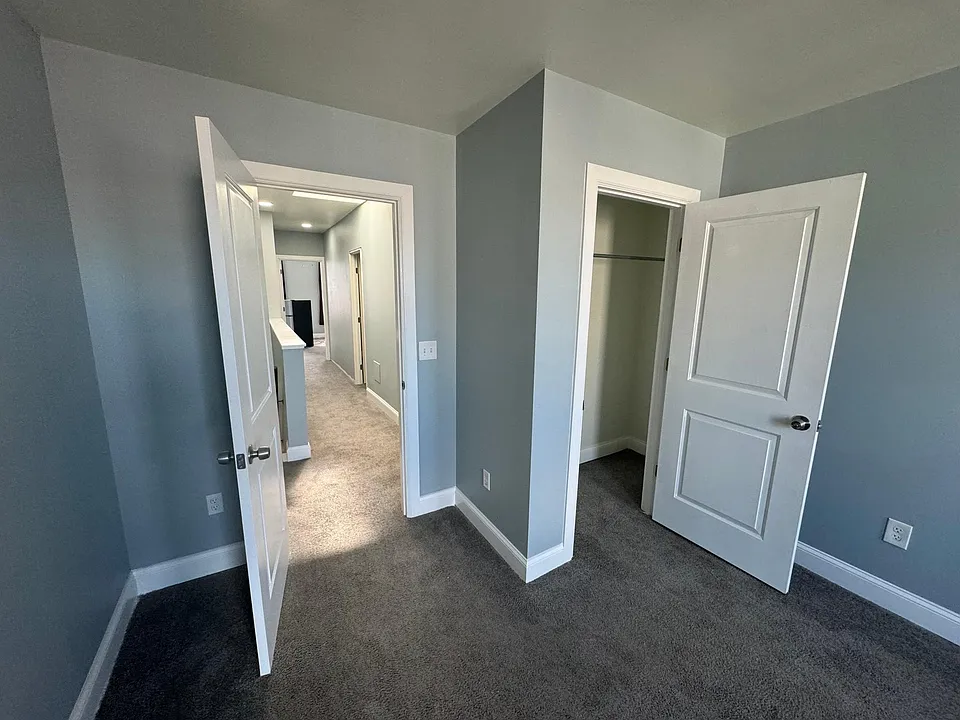 2926 E Fayette St #3