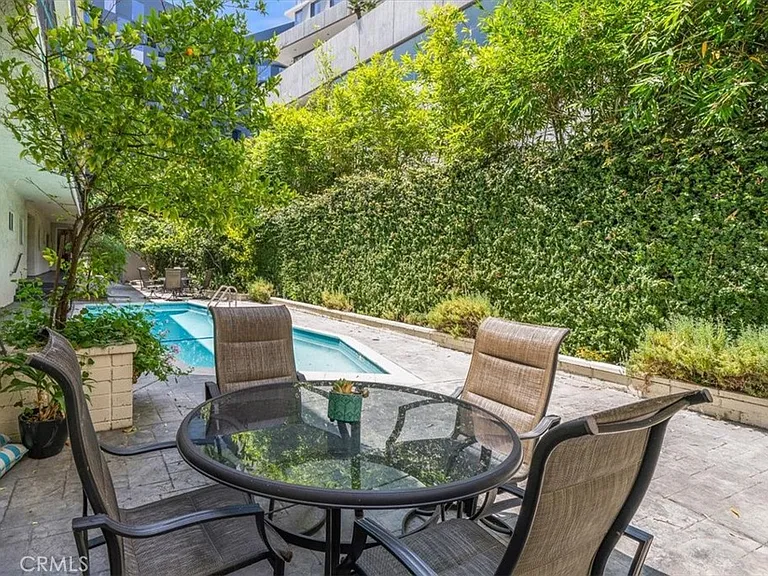 1228 N La Cienega Blvd #203 — Photo 20