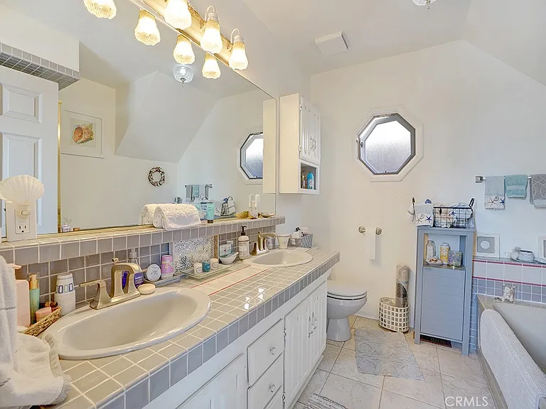33841 Golden Lantern St — Photo 32