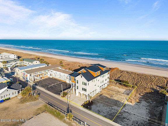 3rd image of 312 Carolina Beach Avenue N
