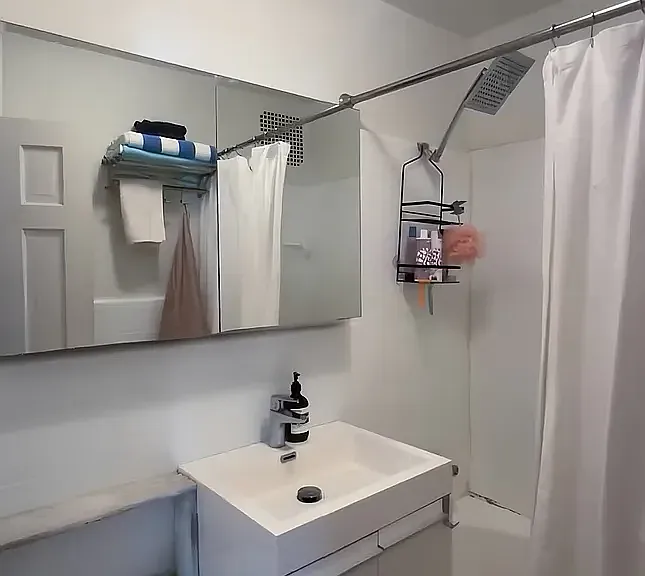 238 E 30th St #3R — Photo 8