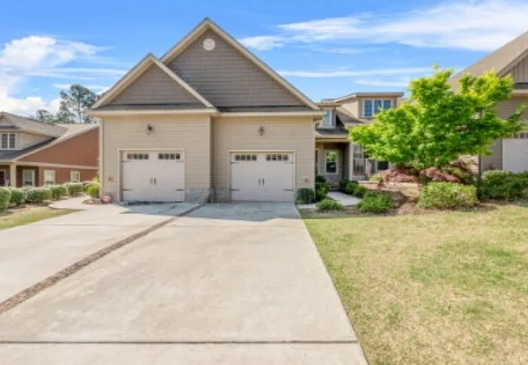 116 Cypress Cir — Photo 2