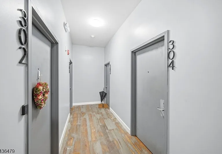 180 Spring St #304 — Photo 24
