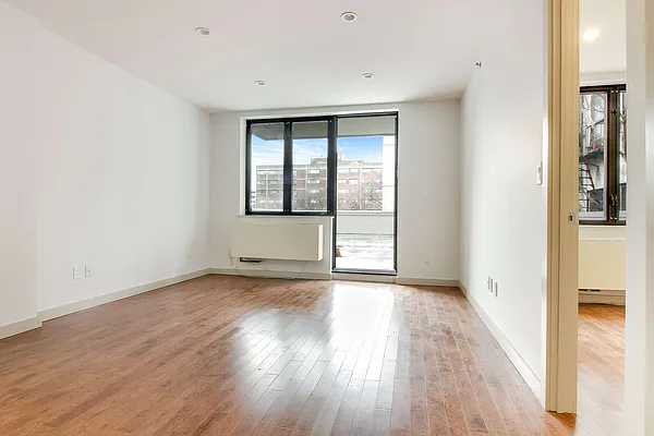 Rented by Target Realty Group | media 28