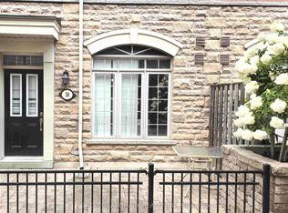 8 Brighton Pl #50, Vaughan, ON L4J 0E3