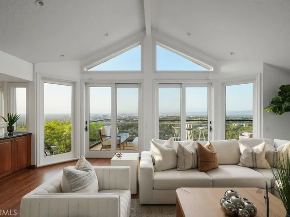 7 Cherbourg, Newport Beach, CA 92660