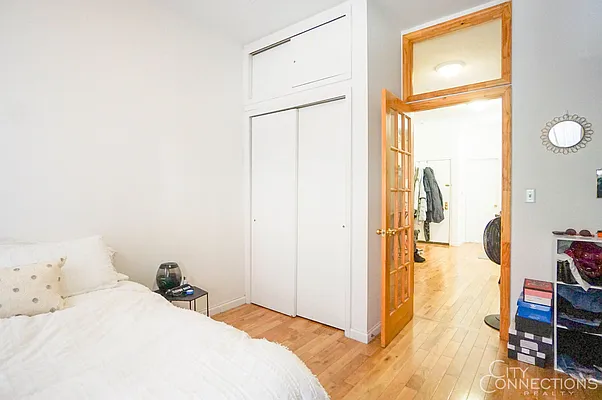 Rented by City Connections Realty | media 31