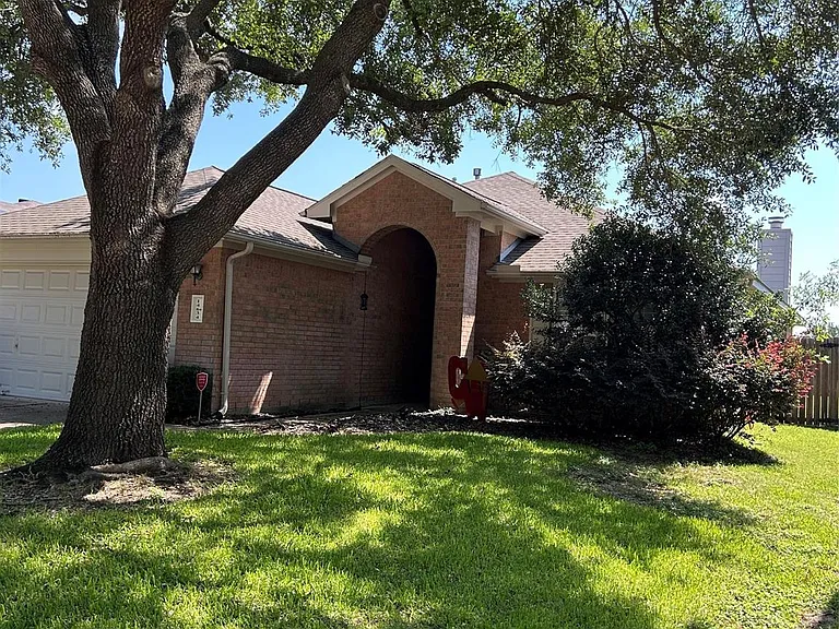 14634 Emerald Cypress Ln — Photo 2