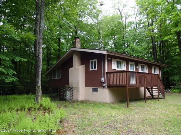 6 W Creek View Dr #B-301, Gouldsboro, PA 18424