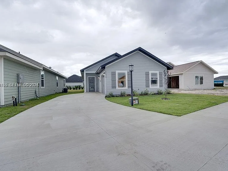 24722 SW 21 Lane Other City In The State — Photo 2