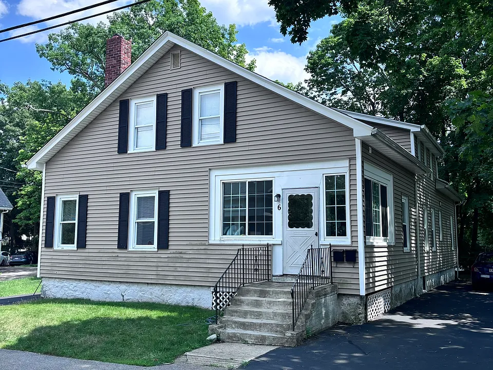 6 Howard Ave #1