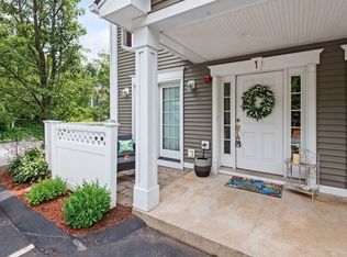 32 Pommogussett Rd UNIT 1, Rutland, MA 01543