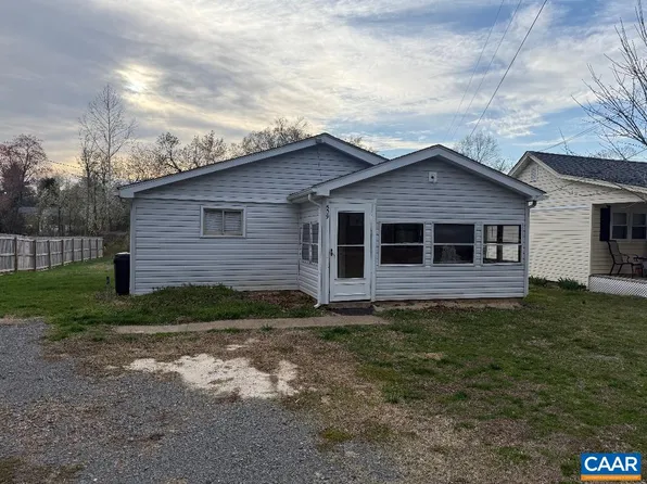 509 S Main St, Gordonsville, VA 22942