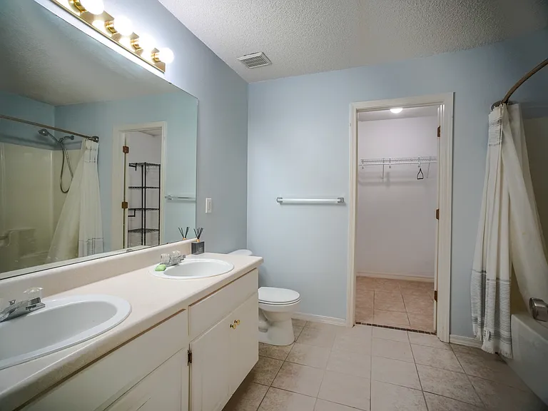 1632 Janet Ln — Photo 8