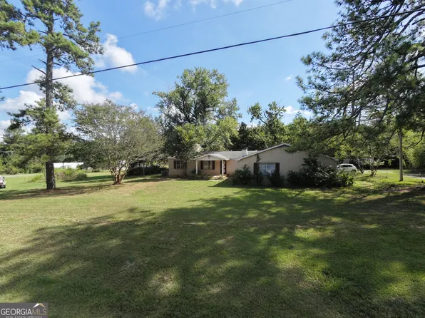 60 Ridge Rd, Macon, GA 31217