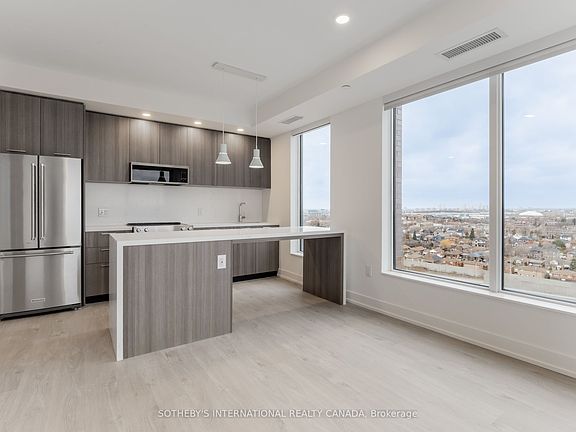 2nd image of 29 York Rd #1809
