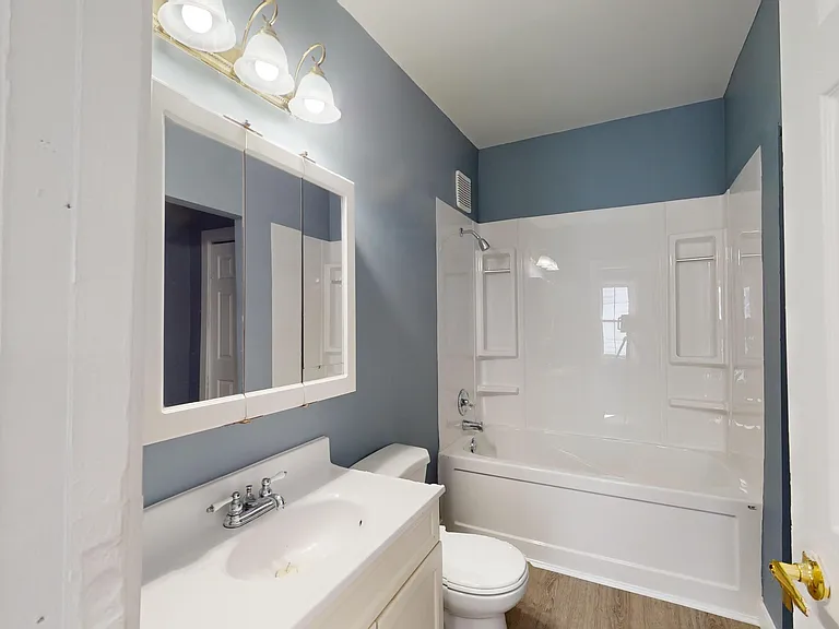 396 John St #1 — Photo 19