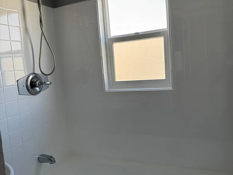 1162 N Kingsley Dr #14A — Photo 23