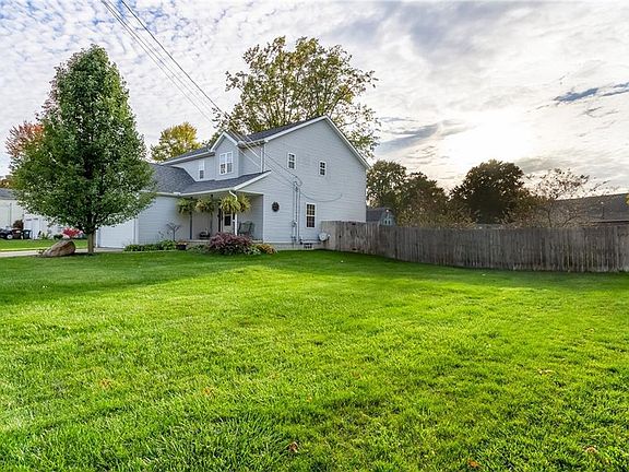 4th image of 5024 Clifton Ave