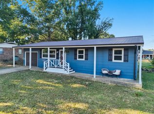 321 Mockingbird Ln, Sallisaw, OK 74955