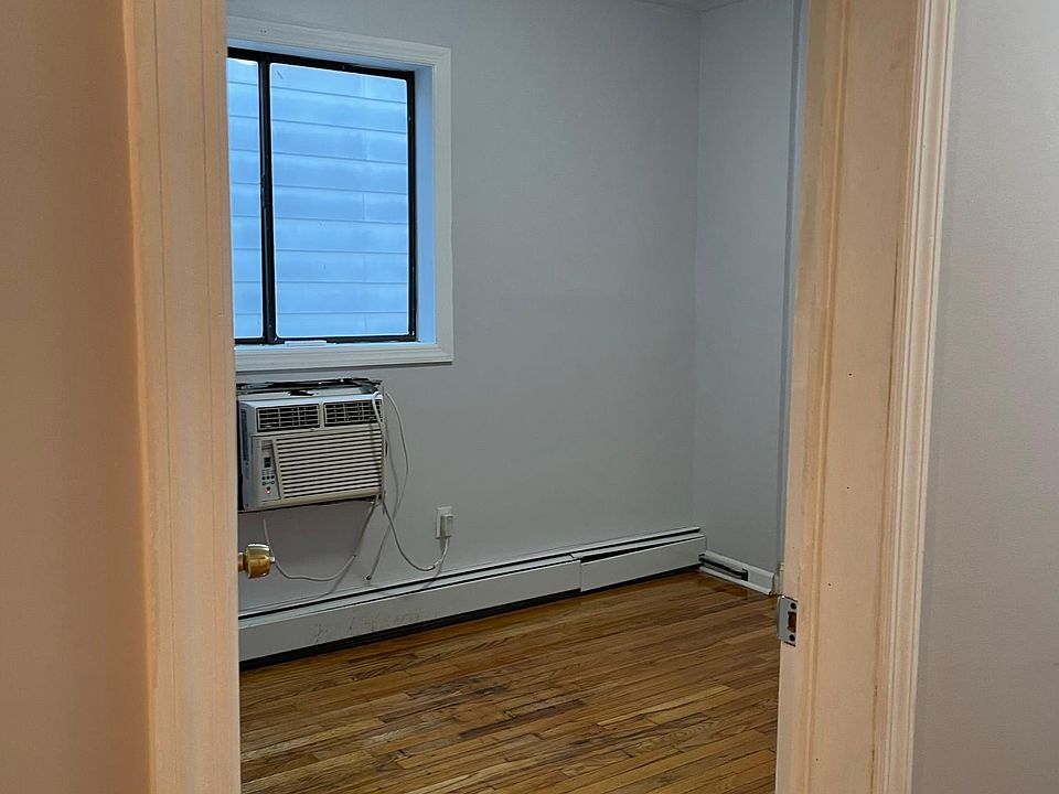 1st image of 19 Highland Ave Floor 2