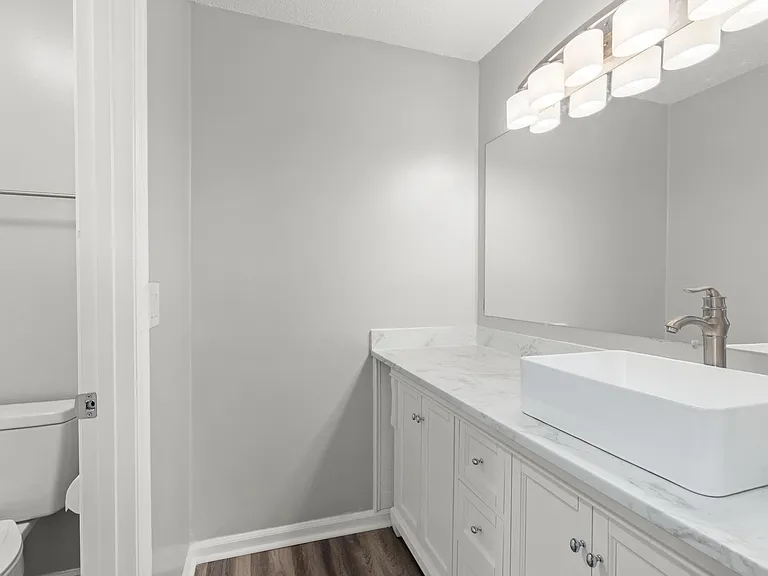 802 Winthrop St #A — Photo 22