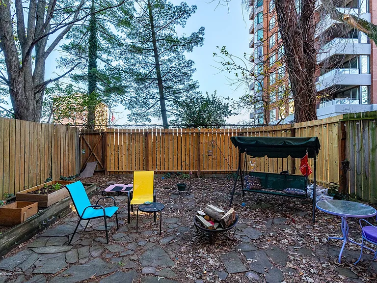 2118 Saint James Ave #1 — Photo 26